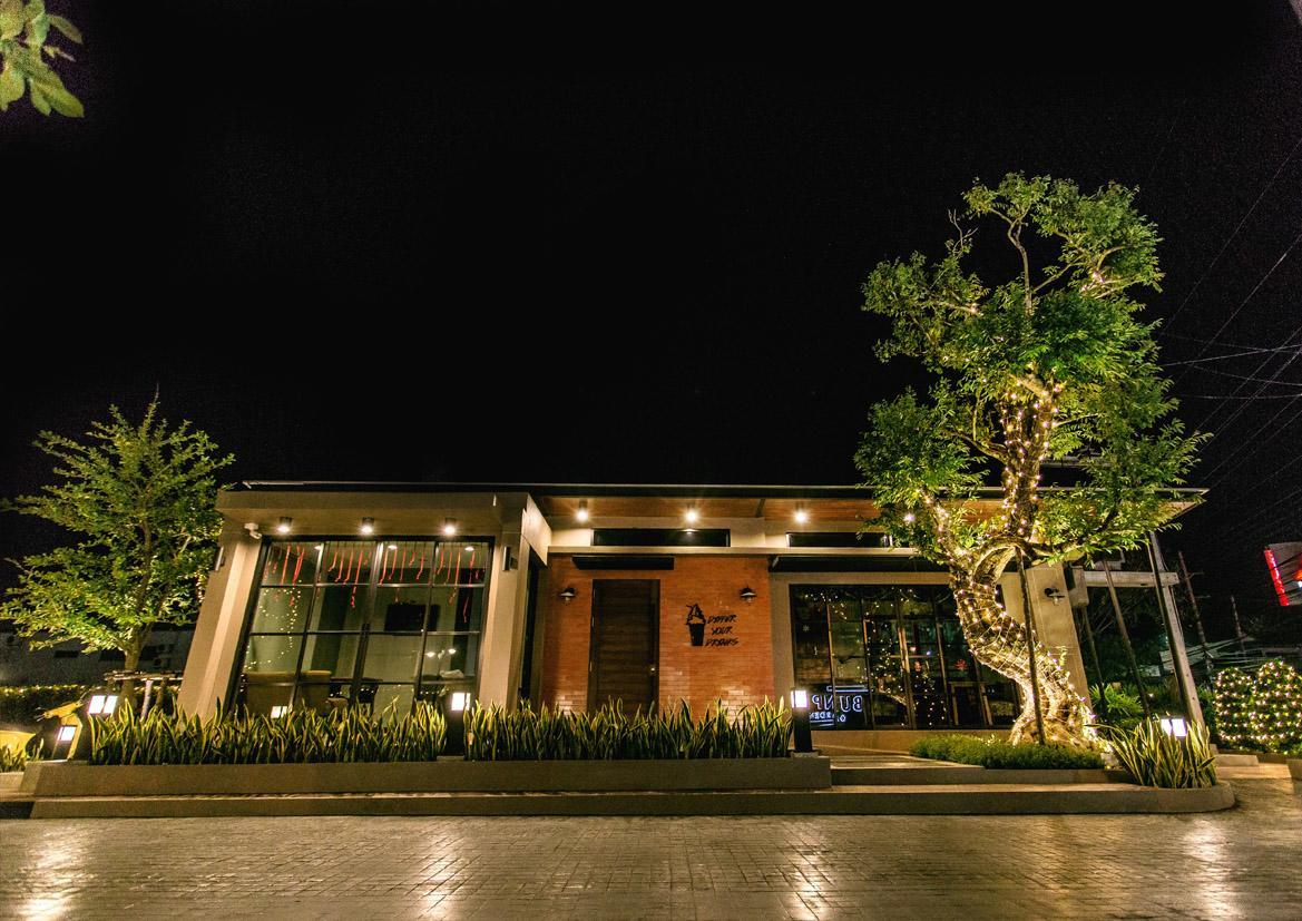 Bunprasop Garden Hotel Накхонситхаммарат Экстерьер фото
